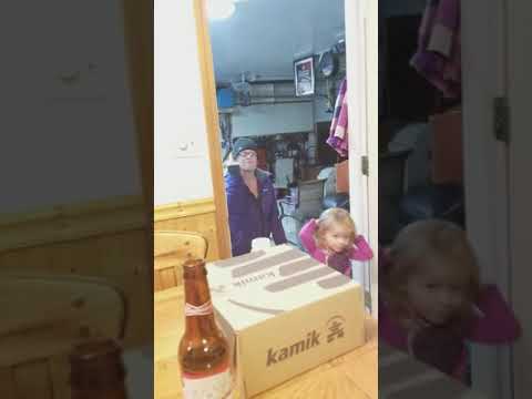 download lagu mp3 mp4 Alaskan Meatloaf, download lagu Alaskan Meatloaf gratis, unduh video klip Alaskan Meatloaf