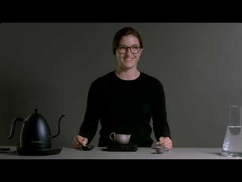 How to make puerh tea from a cake