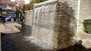 preview picture of video '[ZR-850]学園駅前公園の壁泉[30-120fps] -The Wall Fountain in Gakuen-eki-mae Park-'