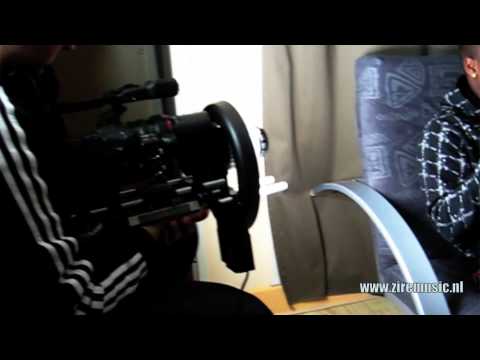 ZiReVisie makin of 16 Macascene