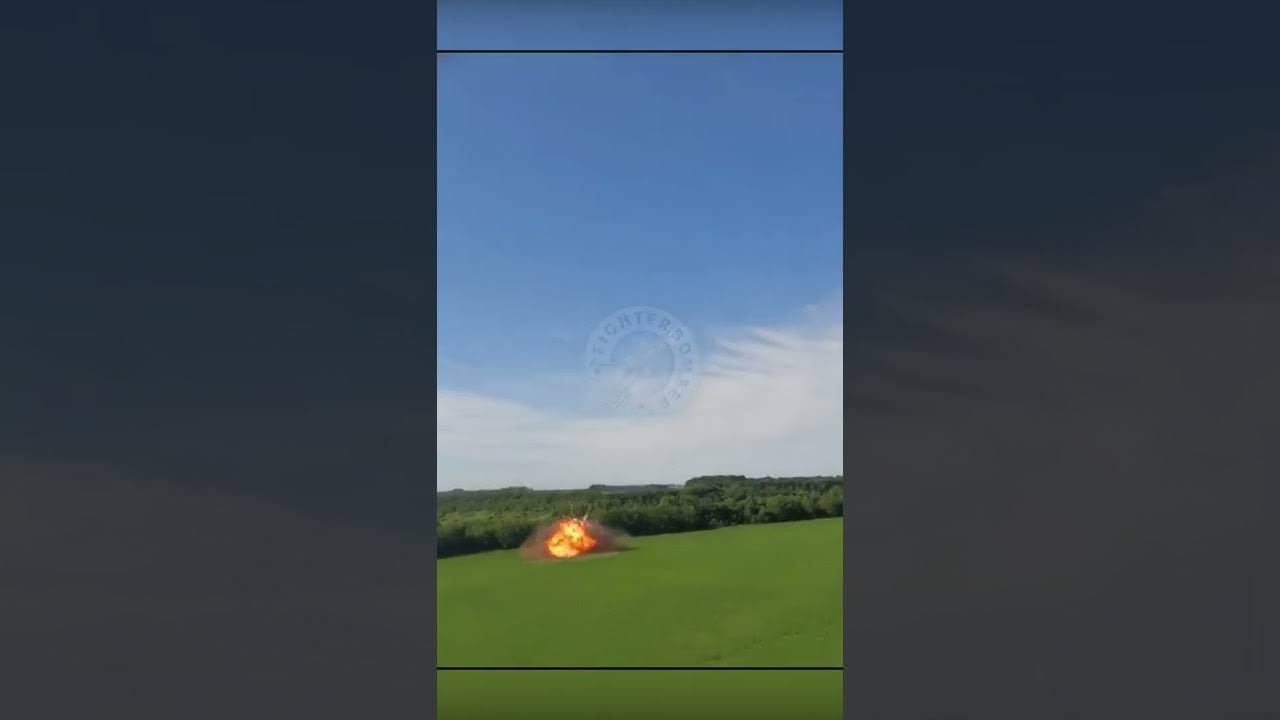 Russian Pilot Activates Ejector Seat!