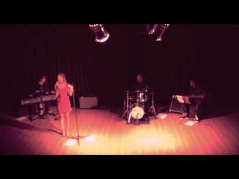 Extras • Regina Indelicada