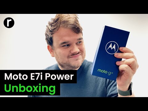 Moto E7i Power unboxing: Big battery, but what else?