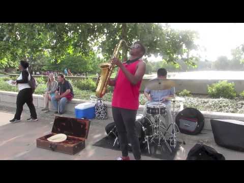 STRAIGHT NO CHASER (CLIP) LEO RAYON