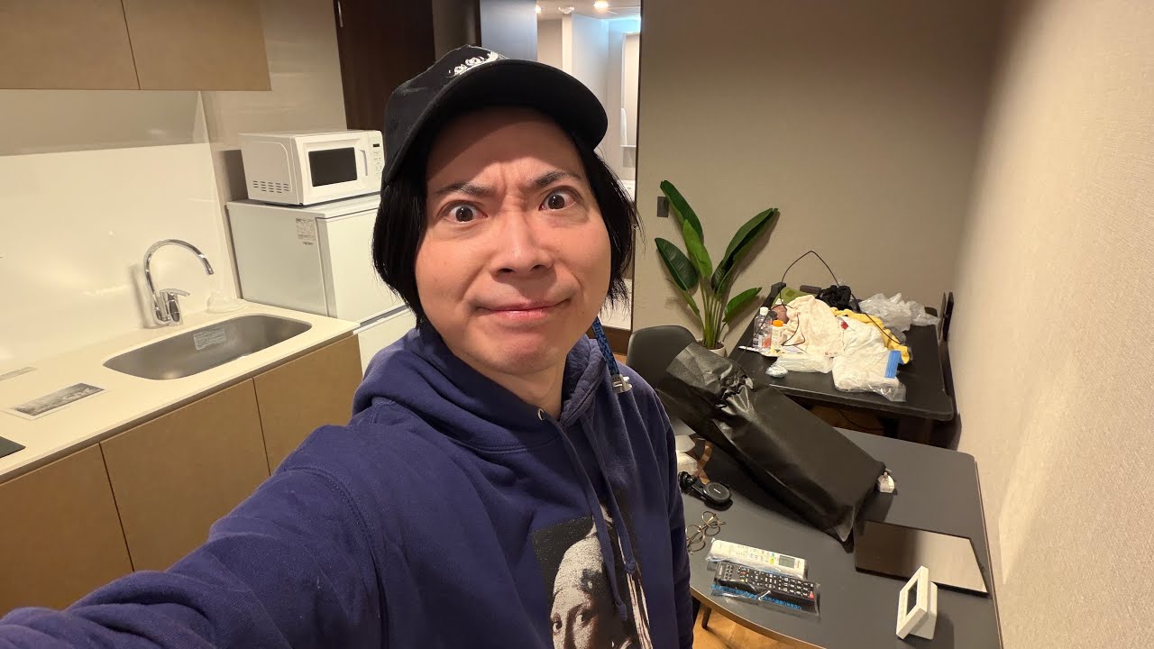 寝不足で新居公開！池袋周辺に引っ越したぞ！部屋の圧迫感が微妙だな！