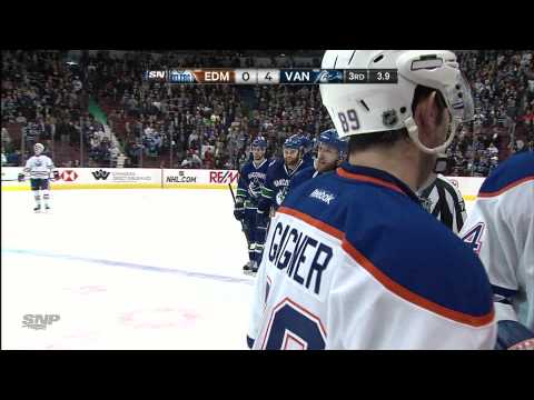 Canucks Vs Oilers - Zack Kassian 4-0 Goal - 04.04.13 - HD