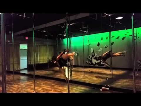 Superman tumble down - int/adv pole combo
