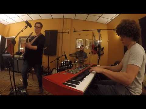 Funk Medley - Shining Star/Sing A Simple Song/Feel Like Makin' Love: Lamont Landers