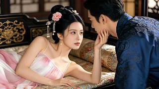 彼女は気高く禁欲的な皇太子を誤って遊び道具と見なし、逃宮したその夜に塀を乗り越えようとして捕まえられると、皇太子は強引に降嫁の命で縛り付けた。「この世であなたが嫁げるのは朕だけだ！」 #短編ドラマ