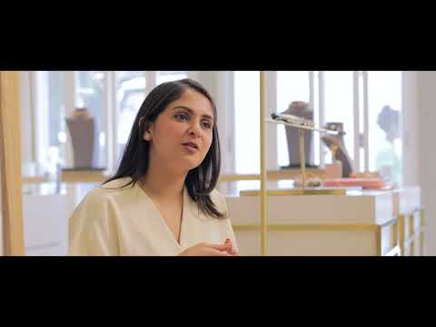 download lagu mp3 mp4 Outhouse Jewellery Owner, download lagu Outhouse Jewellery Owner gratis, unduh video klip Outhouse Jewellery Owner