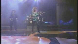 Reba McEntire Singing Respect!