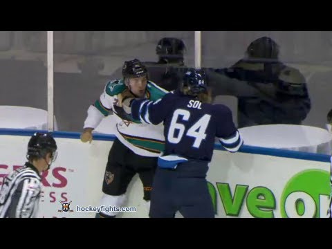 Cody Sol vs Eriah Hayes