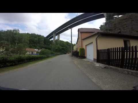 Cesta z Vídně přes Mostiště na náměstí ve Velkém Meziříčí