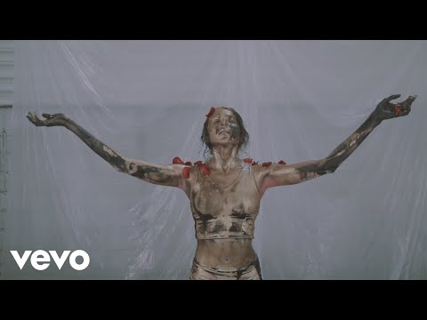 Adanowsky - There Goes My Man ft. Oracle Sisters