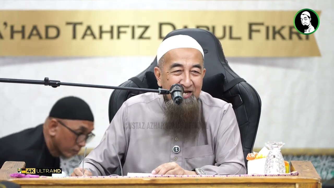 Hukum Pakai Seluar Pendek Dihadapan Anak Anak - Ustaz Azhar Idrus