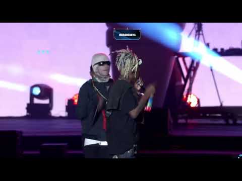 (Cena 2k22) Yunk Vino e Sidoka "30 dias" Performance no Festival Cena 2k22 ao vivo em São Paulo