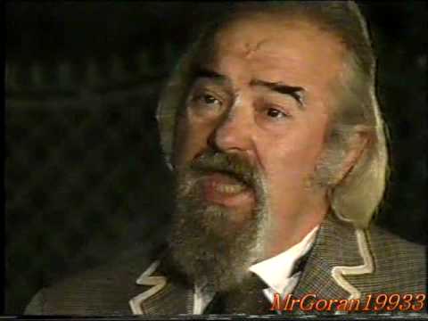 "Сношти минав покрај вази" - Добри Ставревски