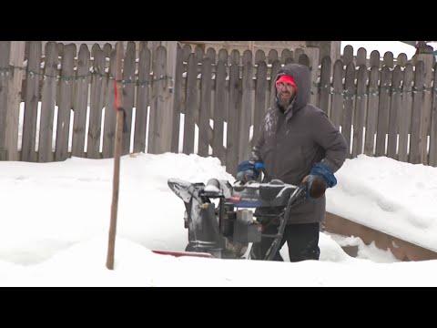 Minnesotans rally together as February snow storm strikes