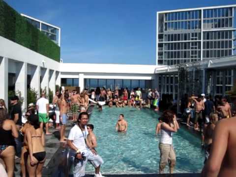 Funkerman @ In Love We Play Poolparty - WMC Miami 2010 (3)