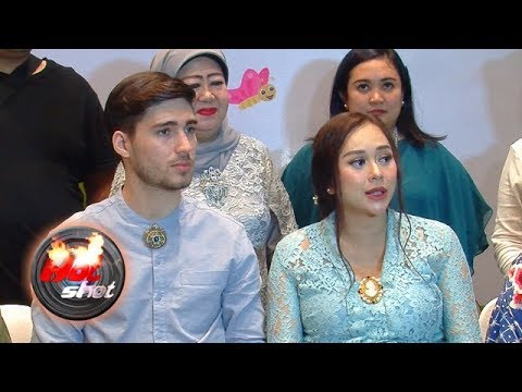 Hot Shot 19 Mei 2019 - So Sweet Perhatian Eryck Terhadap Aura Kasih di Acara 7 Bulanan