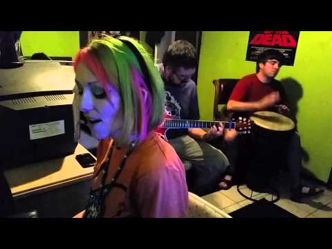 Zoe VanWest- Bring Me Down Acoustic Jam