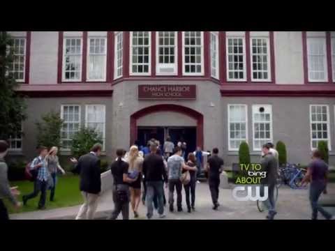 Cassie's first day of school - The Secret Circle 1x01