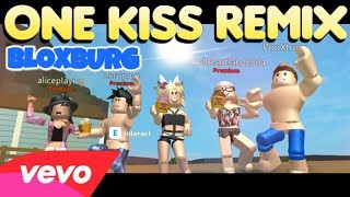 Roblox Song Ids 2018 Remix म फ त ऑनल इन व ड य - bloxburg one build one kiss remix roblox music video