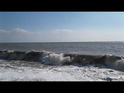 красиво штормит 1 марта 2019 в 13:45, пляж Зенит