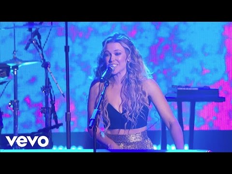 Rachel Platten - Fight Song (Live at New Year's Rockin Eve)