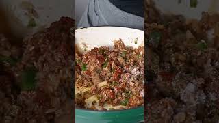 DINNER TONIGHT: Taco Skillet with Beef & Rice #tacoskillet #skilletrecipe #dinnertonight