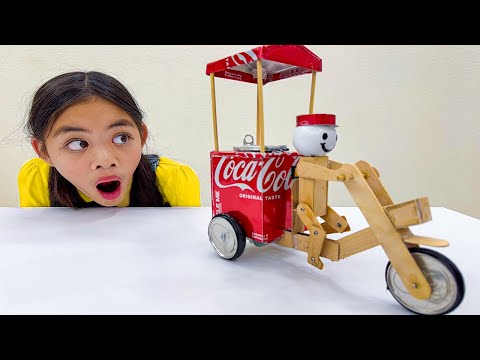 Charlotte Eric & Ben Builds Recycle Toys & Teaches Sharing!