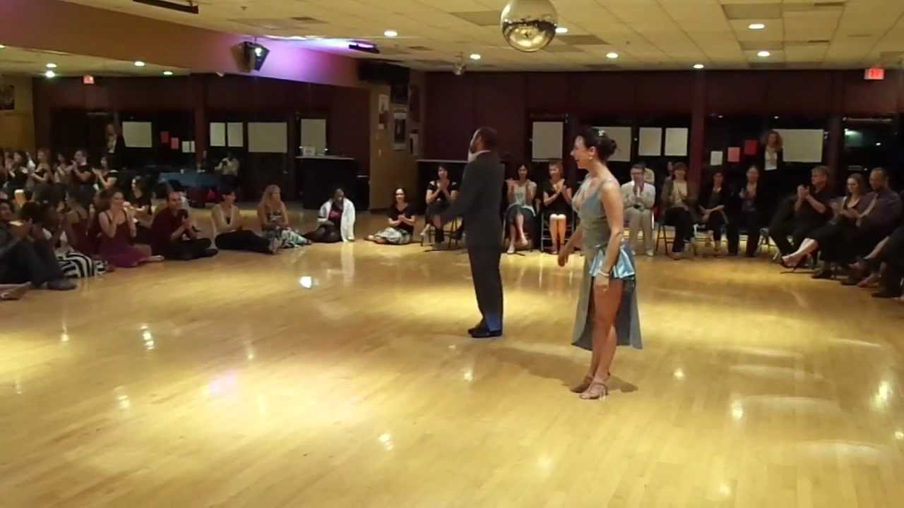 Siliva Valz & Oliver Kolker "Pobre Flor"