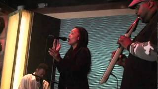 Ashleigh Smith (Interview) w Jazz Band K2K Performance-YouTube