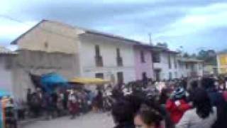 preview picture of video 'Walking in Huancayo 33  fiesta en MITOS'