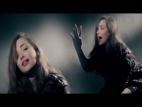 Martija Stanojkovic na crveniot tepih na Junior Eurovision Song Contest 2016