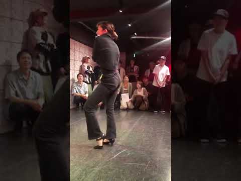 LOCK DANCE BATTLE wearing high heels / hirokoboogie #shorts