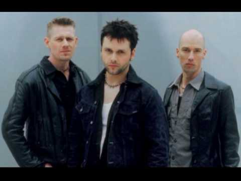 Oomph! - Fieber feat. Nina Hagen (AND ONE-Remix)