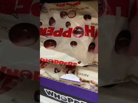 WHOPPERS MALTED MILK BALLS#asmr#chocolatelovers#whoppers#shorts#maltedmilk#maltedmilkballs#candies