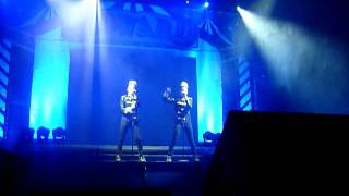 JEDWARD / HOLD THE WORLD