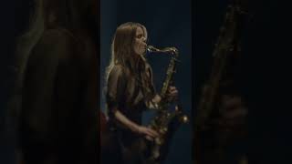 Mette Henriette - Across the floor (Youtube Premiere)