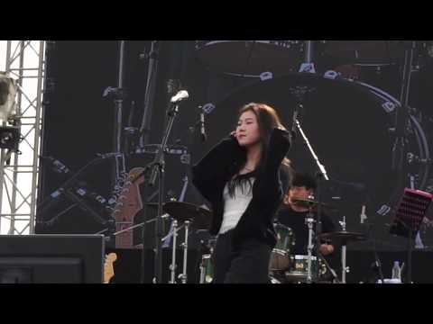 170923 백예린 (Yerin Baek) - Champagne Supernova (cover)