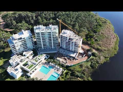 Video de YouTube - Apartamento 3 dormitorios Playa Mansa - Poseidon Laguna