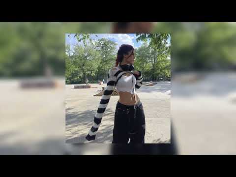 B. Smyth - Twerkoholic (sped up)