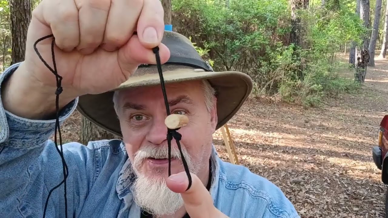 DIY Camp Tripod & Pot Trammel Using Just 550 Cord – Silver Wolves Bushcraft Lesson