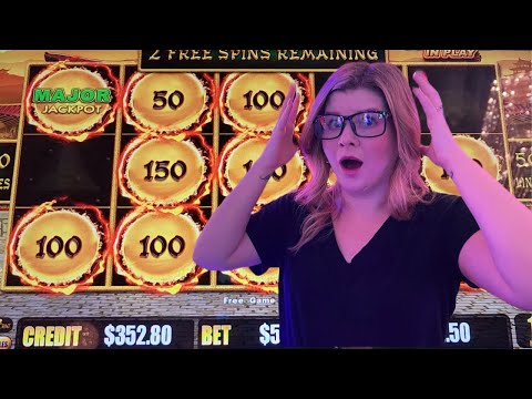 2 Hours of Slot Machine Spins and Wins on Dragon Link!