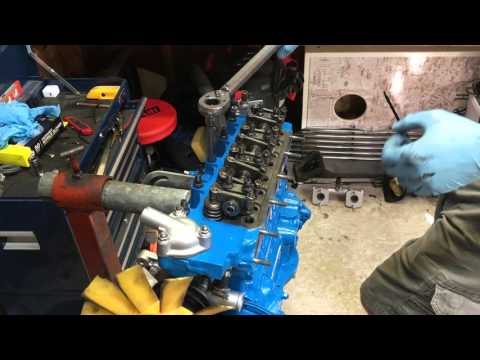 Classic Mini DIY - Head Gasket Install and Valve Clearance Settings