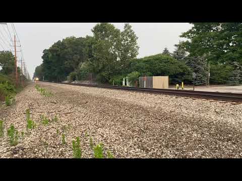 BNSF 732 (Fakebonnet) Leads 22k!