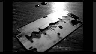 Cilver - "Razor Blade" lyrics (Español/English)