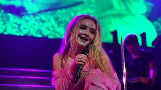 Sabrina Carpenter - All We Have Is Love + Into You (Ariana Grande Cover) (De-Tour Live, Vancouver)