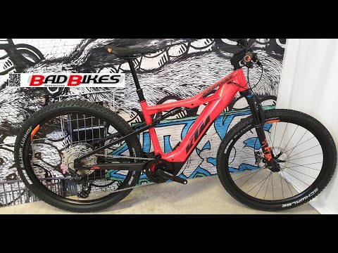 KTM Macina Chacana 291 Bosch Performance CX Gen4 85NM 630 WH Intube Kiox FOX 34 Elektro Fahrrad 2021